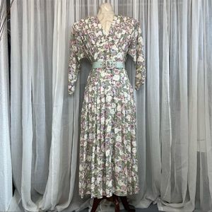 80’s Vintage Wild Rose Floral Dress